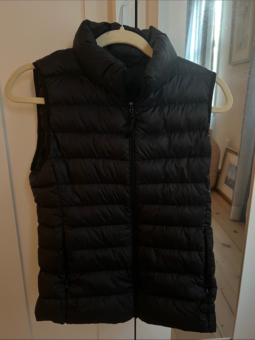 Uniqlo Black Quilted Down-Style Vest - Women